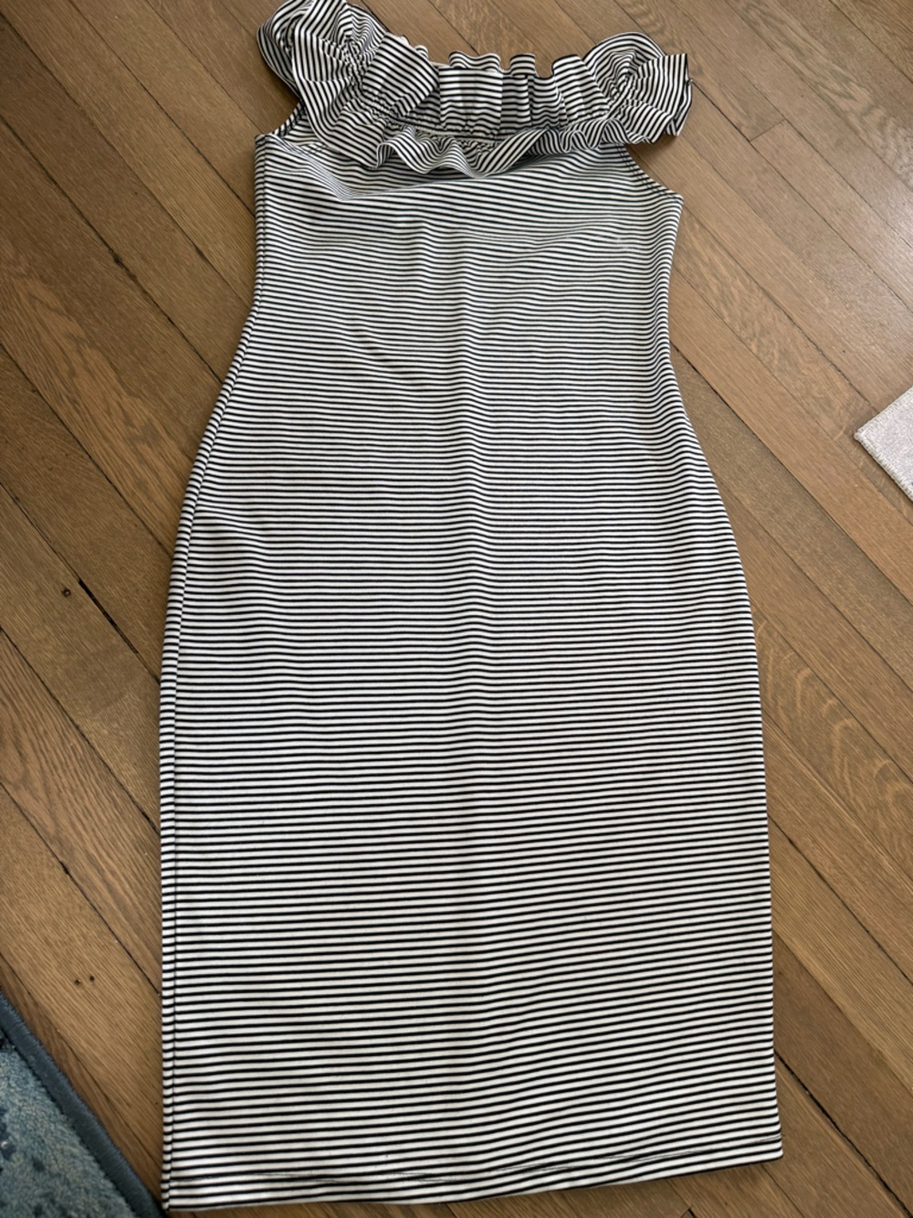 Zara Bodycon Dress with Dramatic Collar
